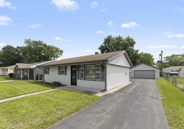 2nd image of 2013 Evnas Ave, Loves Park, IL 61111 | MLS# 12737272