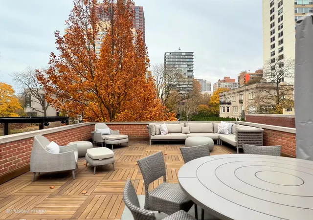 Photo 50 of Mansion for sale at 3026 N Lake Shore Dr, Chicago, IL 60657 | MLS# 12737336 | Listing updated on 2026-08-25