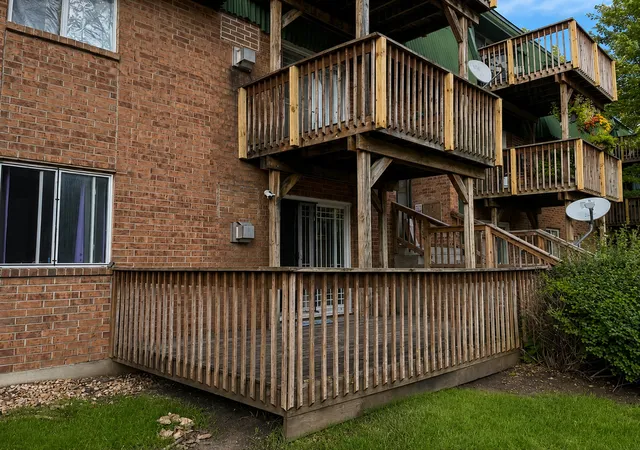 image of 2000 Tall Oaks Dr #1A, Aurora, IL 60505 | MLS# 12737364
