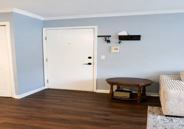 image of 2000 Tall Oaks Dr #1A, Aurora, IL 60505 | MLS# 12737364