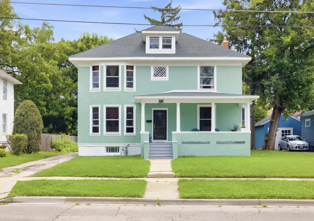 1st image of 459 N Spring St, Elgin, IL 60120 | MLS# 12737367