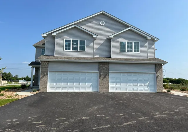 1st image of Bldg 55 Glenbrooke Ln, New Lenox, IL 60451 | MLS# 12737369