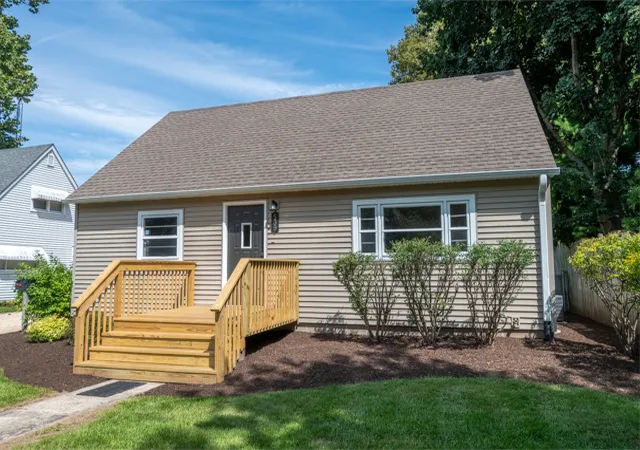 Photo 2 of Single family home for sale at 539 Central Ave, Genoa, IL 60135 | MLS# 12737398 | Listing updated on 2026-09-06