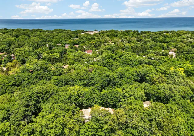 Photo 2 of Single family home for sale at 327 Marshman Ave, Highland Park, IL 60035 | MLS# 12737417 | Listing updated on 2026-09-09