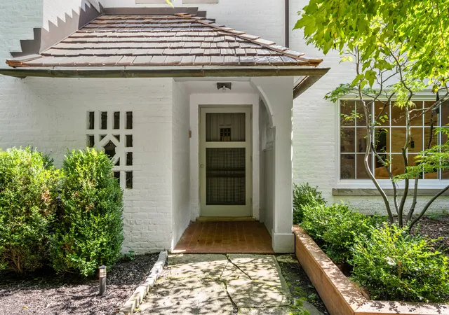 Photo 4 of Single family home for sale at 327 Marshman Ave, Highland Park, IL 60035 | MLS# 12737417 | Listing updated on 2026-09-09