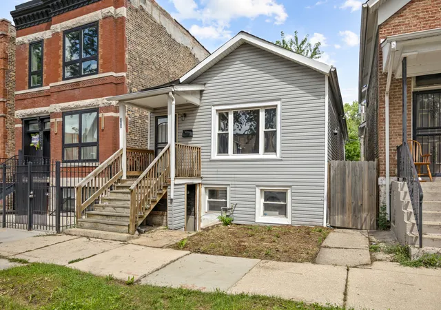 Photo 1 of Single family home for sale at 3450 W Walnut St, Chicago, IL 60624 | MLS# 12737478 | Listing updated on 2026-09-02
