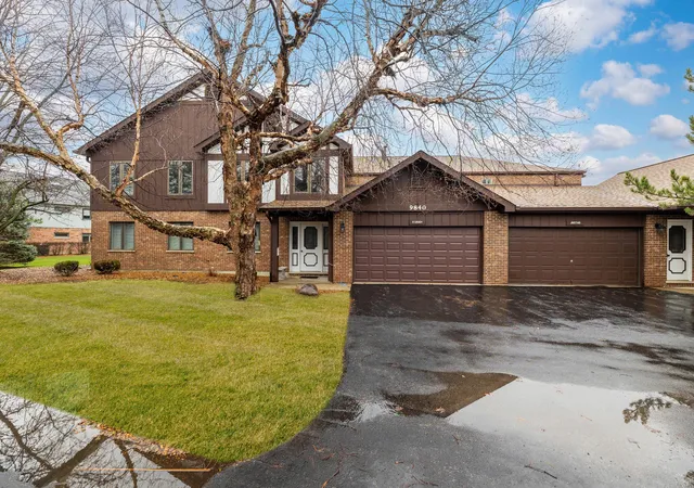 1st image of 9840 Terrace Dr #E2, Palos Park, IL 60464 | MLS# 12737495
