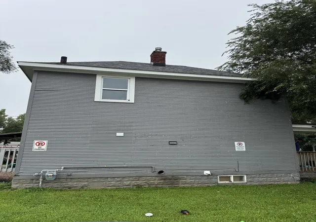 Photo 4 of Single family home for sale at 302 12th Street, East Moline, IL 61244 | MLS# 12737502 | Listing updated on 2026-08-25