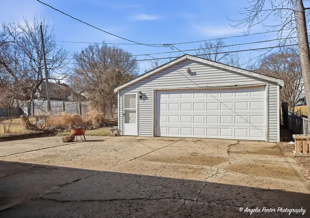 Photo 3 of Single family home for sale at 2304 Dickey Ave, North Chicago, IL 60064 | MLS# 12737529 | Listing updated on 2026-10-01