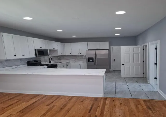 Photo 2 of Single family home for sale at 839 W 54th Street, Chicago, IL 60609 | MLS# 12737599 | Listing updated on 2026-09-02