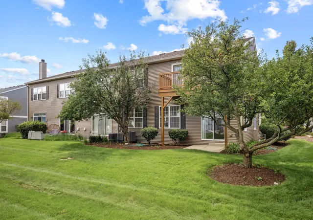 30th image of 736 Woodewind Dr, Naperville, IL 60563 | MLS# 12737625
