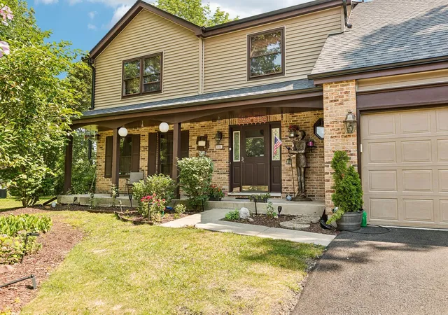 1st image of 816 Bonnie Brae Ln, Bolingbrook, IL 60440 | MLS# 12737643
