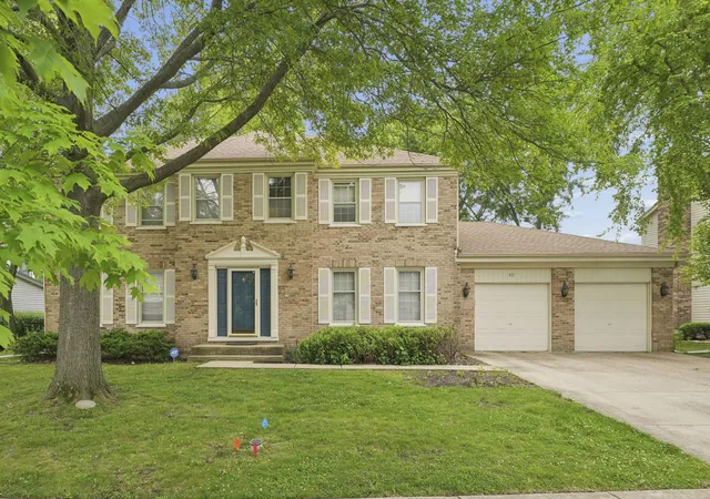 1st image of 837 Heatherstone Dr, Schaumburg, IL 60173 | MLS# 12737657