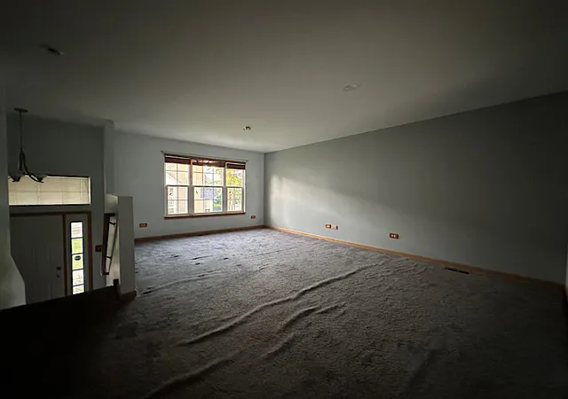 3rd image of 536 Meadow Lily Dr, Joliet, IL 60431 | MLS# 12737661