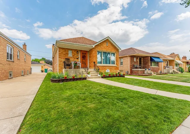 Photo 2 of Sale Pending at 9327 S Avers Ave, Evergreen Park, IL 60805 | MLS# 12737725 | Listing updated on 2026-08-27