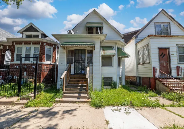 1st image of 7151 S Carpenter St, Chicago, IL 60621 | MLS# 12737726