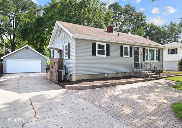 image of 312 Oak St, North Aurora, IL 60542 | MLS# 12737731