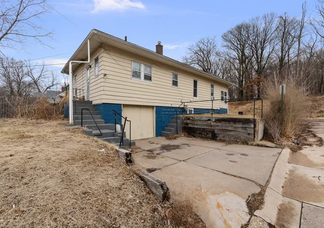 Photo 4 of Single family home for sale at 3940 12th Street, Rock Island, IL 61201 | MLS# 12737745 | Listing updated on 2026-08-26