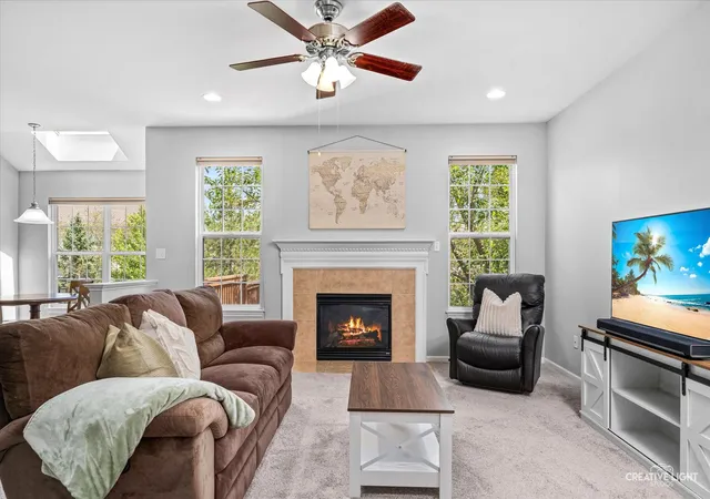 5th image of 1123 Pine Valley Ct, Elgin, IL 60124 | MLS# 12737789