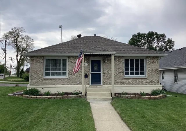 image of 527 E 17th St, Lockport, IL 60441 | MLS# 12737826