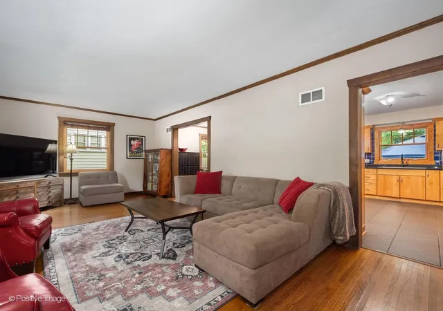 3rd image of 1170 Logan Ave, Elgin, IL 60120 | MLS# 12737835