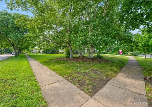 39th image of 852 Woodmar Dr, Crystal Lake, IL 60014 | MLS# 12737842