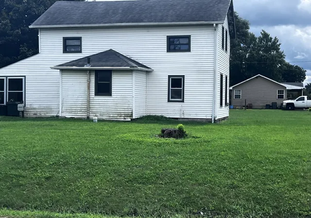 3rd image of 422 N Evergreen St, Onarga, IL 60955 | MLS# 12737854