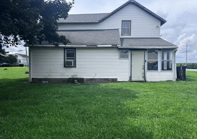 4th image of 422 N Evergreen St, Onarga, IL 60955 | MLS# 12737854