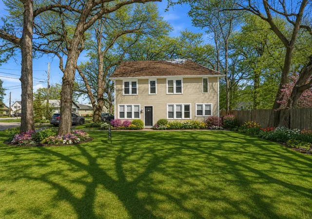 1st image of 2908 Oakwood Ave, Mc Henry, IL 60051 | MLS# 12737855