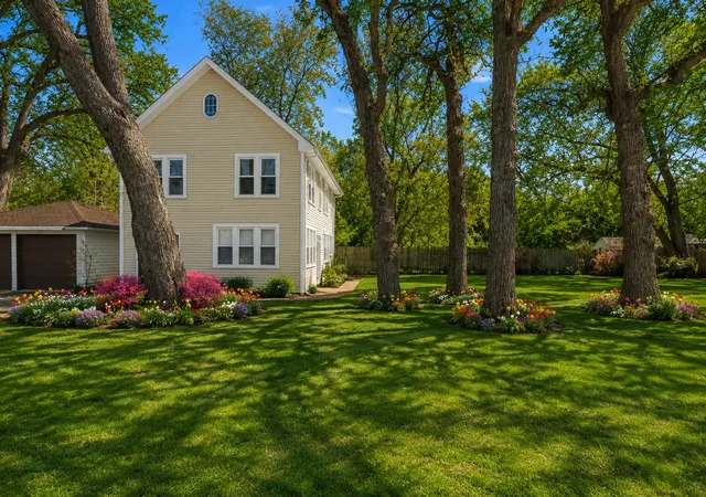2nd image of 2908 Oakwood Ave, Mc Henry, IL 60051 | MLS# 12737855