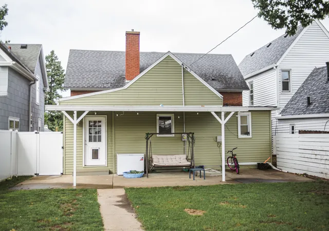 Photo 3 of Single family home for sale at 1208 N 9th Street, Quincy, IL 62301 | MLS# 12737870 | Listing updated on 2026-09-24