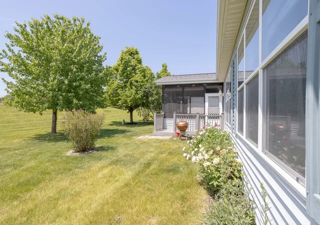 Photo 31 of Manufactured home for sale at 212 Rodeo Dr #2179, Grayslake, IL 60030 | MLS# 12737900 | Listing updated on 2026-09-03