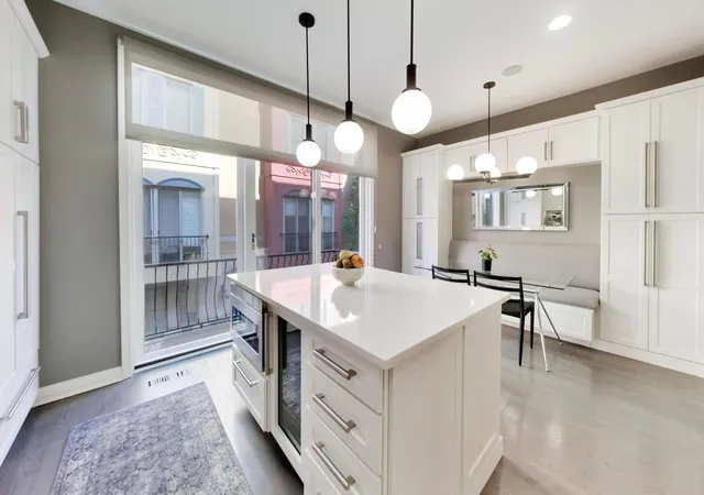 4th image of 515 N Peoria St, Chicago, IL 60642 | MLS# 12737928