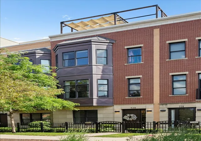 1st image of 729 W 15th St, Chicago, IL 60607 | MLS# 12737931