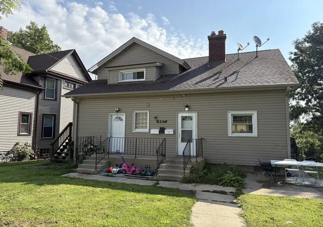 4th image of 407 N Center St, Joliet, IL 60435 | MLS# 12737947