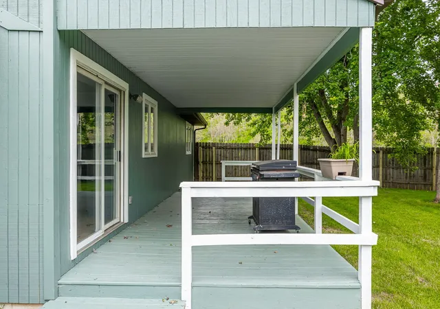 3rd image of 570 Meadows Rd, Bourbonnais, IL 60914 | MLS# 12737948