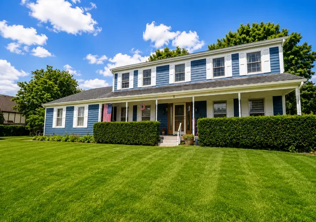 Photo 1 of Single family home for sale at 6 Heather Ln, Hawthorn Woods, IL 60047 | MLS# 12737988 | Listing updated on 2026-09-09
