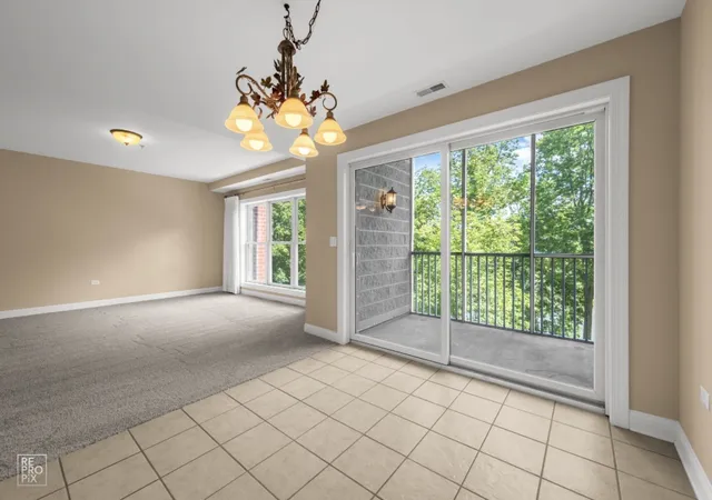 3rd image of 218 N Water St, Batavia, IL 60510