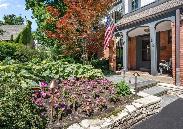 Photo 3 of Sale Pending at 1620 Ravine Ter, Highland Park, IL 60035 | MLS# 12738056 | Listing updated on 2026-09-23