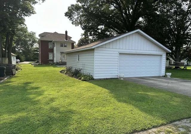 Photo 25 of Sale Pending at 706 2nd Avenue, Sterling, IL 61081 | MLS# 12738057 | Listing updated on 2026-08-27