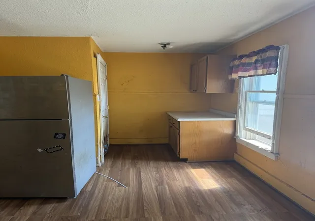 Photo 4 of Sale Pending at 717 Railroad St, Beardstown, IL 62618 | MLS# 12738068 | Listing updated on 2026-08-28