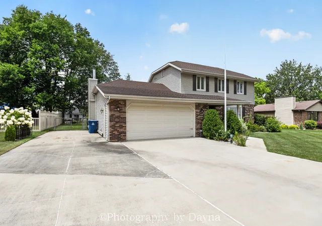 4th image of 379 Fox Trl Dr, Bourbonnais, IL 60914 | MLS# 12738077