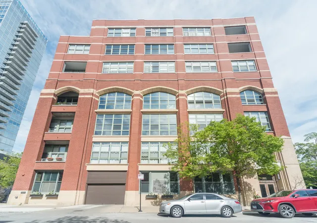1st image of 2001 S Calumet Ave #408, Chicago, IL 60616 | MLS# 12738138