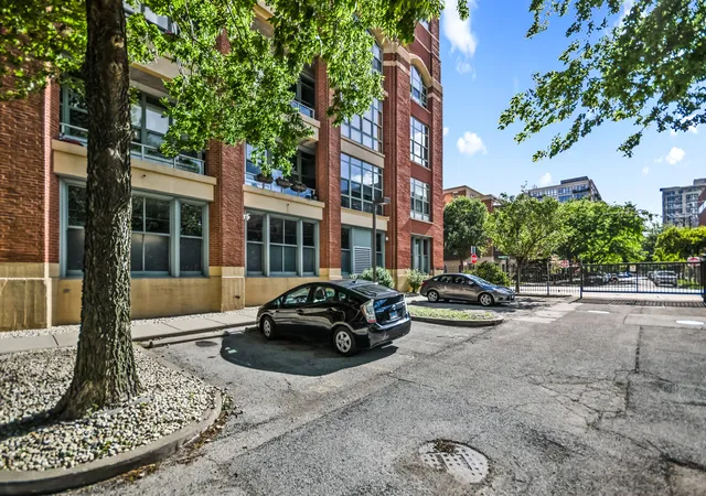 34th image of 2001 S Calumet Ave #408, Chicago, IL 60616 | MLS# 12738138