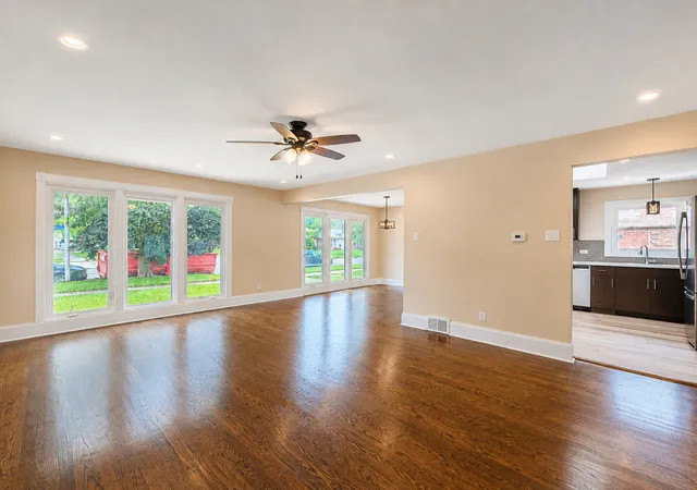 5th image of 14446 Dante Ave, Dolton, IL 60419 | MLS# 12738141
