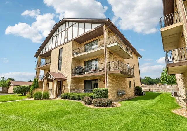 1st image of 17940 Royal Oak Ct #3W, Tinley Park, IL 60477 | MLS# 12738152