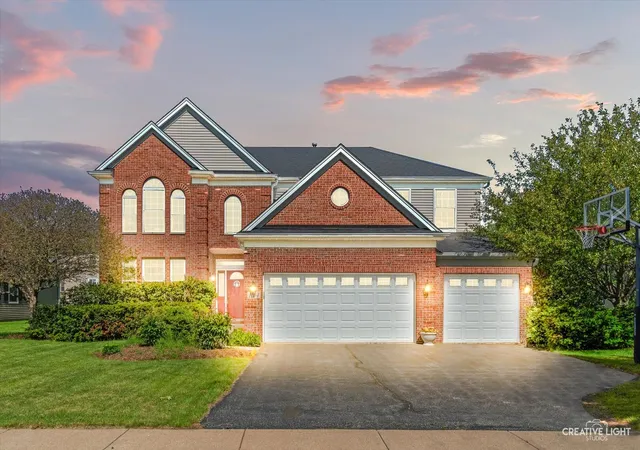 2nd image of 1164 Dorr Dr, Sugar Grove, IL 60554 | MLS# 12738154