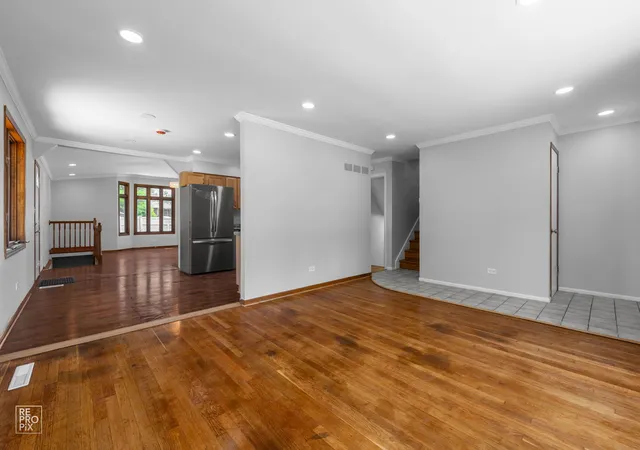 Photo 2 of Single family home for sale at 14825 Parkside Ave, Oak Forest, IL 60452 | MLS# 12738178 | Listing updated on 2026-08-26