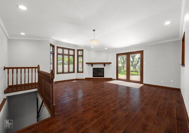 Photo 3 of Single family home for sale at 14825 Parkside Ave, Oak Forest, IL 60452 | MLS# 12738178 | Listing updated on 2026-08-26