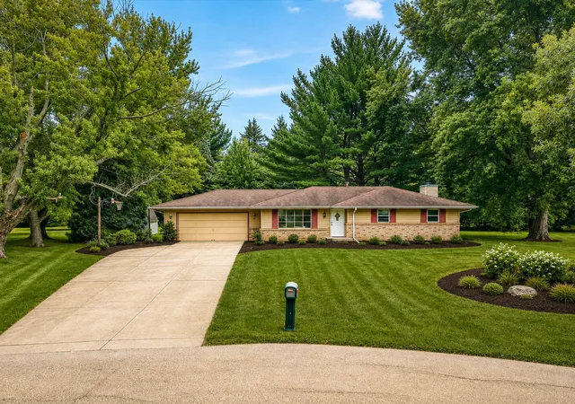 3rd image of 3919 Falling Leaf Dr, Rockford, IL 61109 | MLS# 12738216